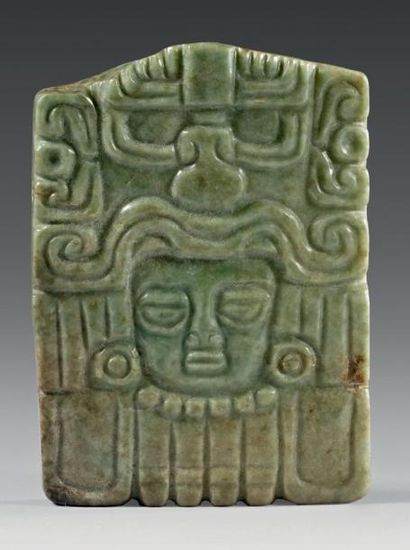 null Culture Maya - Mexique Tête de dignitaire aux yeux clos portant un collier de...