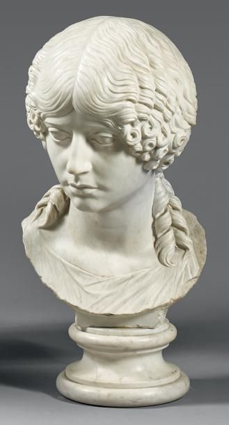École ITALIENNE, vers 1800 Agrippine. Buste en marbre blanc finement sculpté sur...