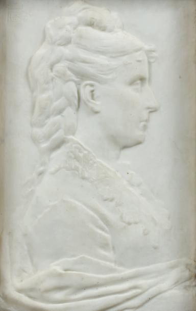 HENRY CROS (1840 - 1907) Portrait femme de profil, 1878 Relief en marbre, signé du...