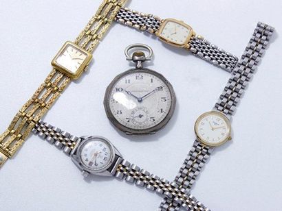 null Lot composé de 4 montres bracelet de dame en métal et d'une montre de poche...