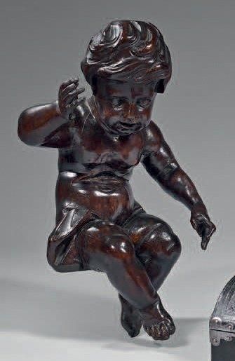 null Angelot baroque en bois sculpte patiné. Nord de l'Italie, XVIIème siècle. (Accidents...