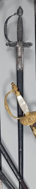  Épée de commissaire des guerres modèle du 1er vendémiaire an XII, garde en argent...