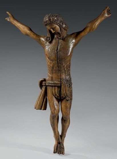 Christ en bois de résineux sculpté. Tête...