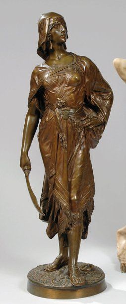 DROUOT Edouard (1859-1945) « Femme au sabre ». Grande épreuve en bronze à patine...