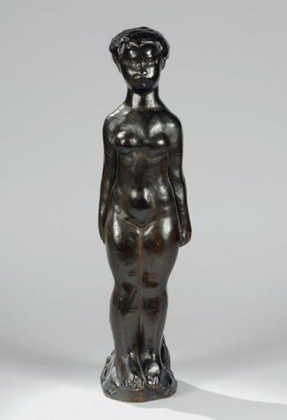 MALFRAY Charles (1887-1940) « Femme nue debout ». Épreuve en bronze à patine noire,...