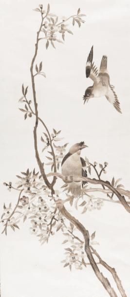 null Ecran de paravent brodé «aux oiseaux», Chine, fin du XIXe siècle. Satin de soie...