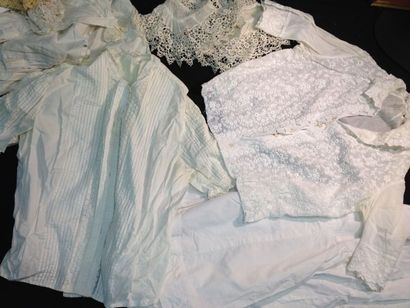 null Linge de dame, jupons de trousseau et cache corsets, fin du XIXe siècle: Coton...