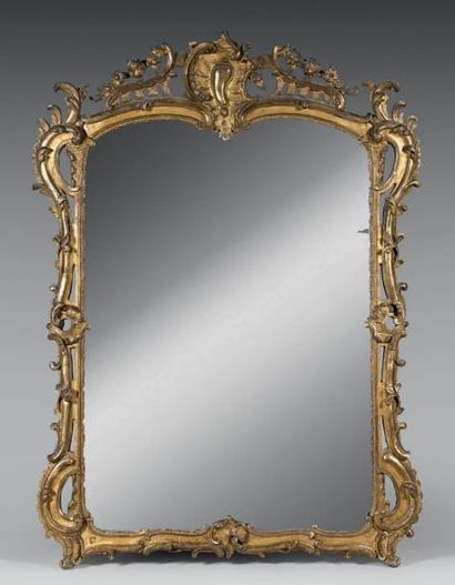 null Miroir (au mercure) en deux parties dans un cadre en bois sculpté, ajouré et...