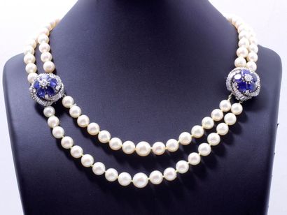 null Élégant collier composé de 2 légères chutes de perles de culture d'environ 6.8...