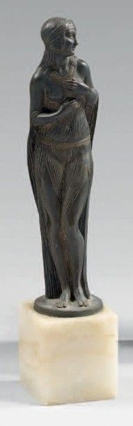 DESCOMPS Joe (1869 - 1950) «Femme». Épreuve en bronze à patine brune nuancée, fonte...