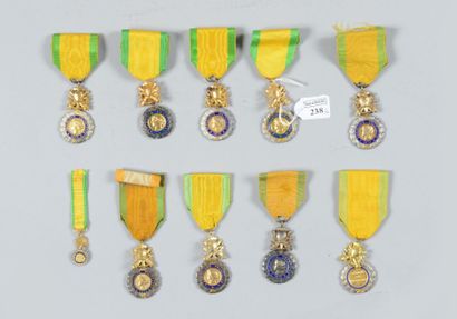 null Lot de 10 medailles militaires, la plupart Troisième-République et Quatrième-...