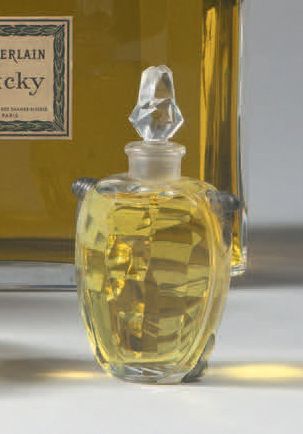 Guerlain «Parfum des Champs Elysées» - (1904)
Rare dans cette petite taille, flacon...