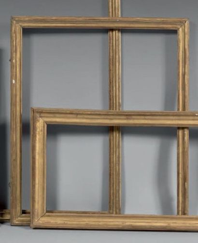 null Baguette en bois mouluré et doré
Epoque Louis XV 60,5 x 51 x 3,5 cm