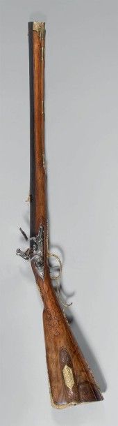 null Carabine de chasse à silex par Léopold Becher:
Canon octogonal bleui, légèrement...