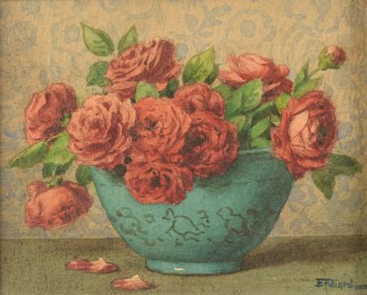 Ernest FILLIARD (1868 - 1933) 
Bouquet de roses au bol bleu
Aquarelle, signée en...