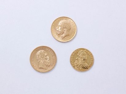 null Lot de 2 pièces en or 750 millièmes, composé d'un souverain Georges V daté 1912...