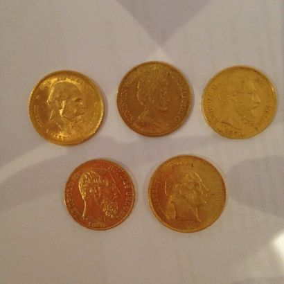 Lot de 5 pièces en or :
1 pièce 20 couronnes...