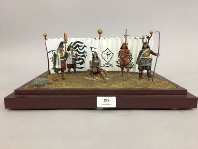 null Diorama en figurines en ronde bosse représentant un campemant de samuraï, 5...