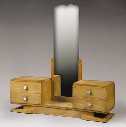 TRAVAIL FRANÇAIS 1930 Psyché en chêne à double caisson latéral à deux tiroirs, miroir...
