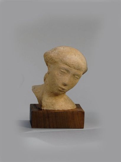 MORLAIX Émile (1909-1990) « Tête penchée ». Sculpture en terre cuite originale. Socle...