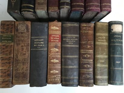 null Lot de 16 annuaires militaires, reliures dépareillées, des années : 1821, 1824...