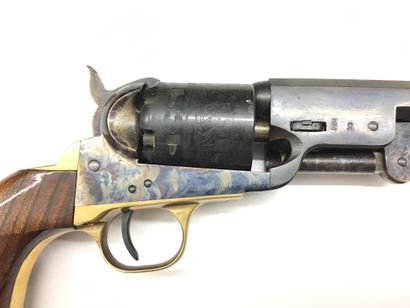 null Revolver à percussion Colt navy 1951, réplique italienne calibre 36 ; longueur...