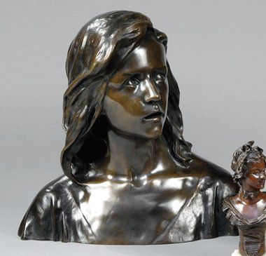 LARCHE Raoul (1860-1912) Buste « L'enfant Jésus ». Épreuve en bronze, à patine brune,...