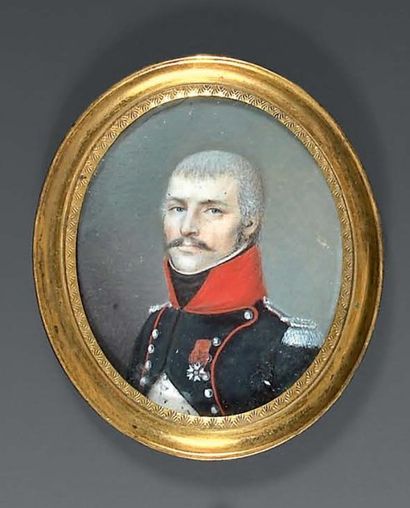 null Miniature ovale sur ivoire : portrait présumé d'un officier du 12e régiment...