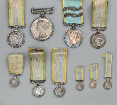 null Dix Médailles de Crimée en argent, une d'ordonnance sans ruban par B. Wyon,...