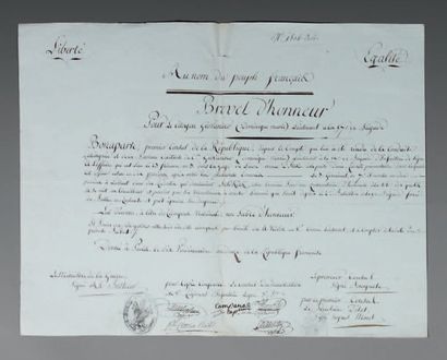 null Brevet d'honneur entièrement manuscrit, décerné par le Premier Consul au citoyen...