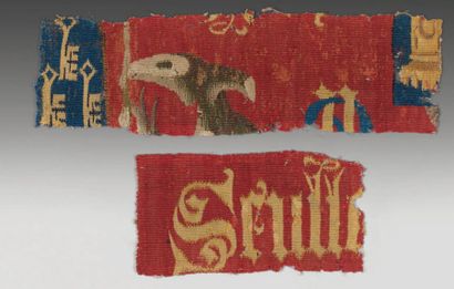 null Curieux Fragments de tapisserie gothique, XVIème siècle. laine et soie, fond...