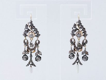 null Paire de boucles d'oreilles en argent 800 doublé or 585 millièmes ponctuées...