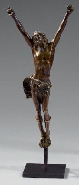 null Christ «janséniste» en bronze ciselé et doré représenté la tête levée vers sa...