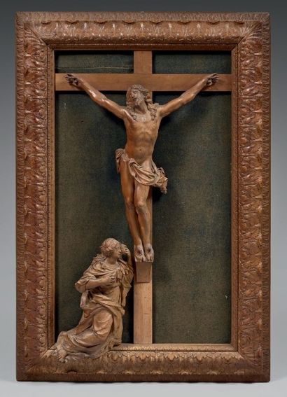 null Groupe en bois finement sculpté représentant Marie-Madeleine pleurant le Christ;...