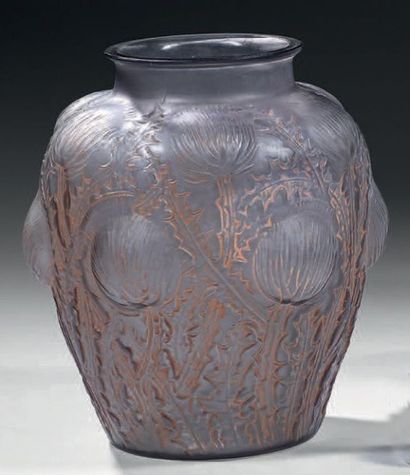 LALIQUE René (1860 - 1945) Vase «Domrémy». Épreuve de tirage industriel réalisée...