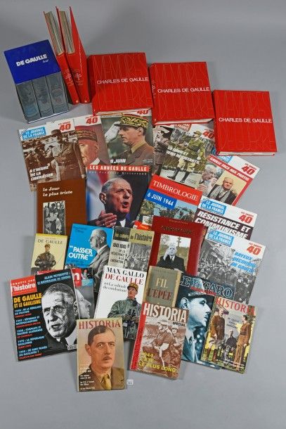 null Fort lot de documentation et ouvrages relatifs au général de Gaulle: ensemble...