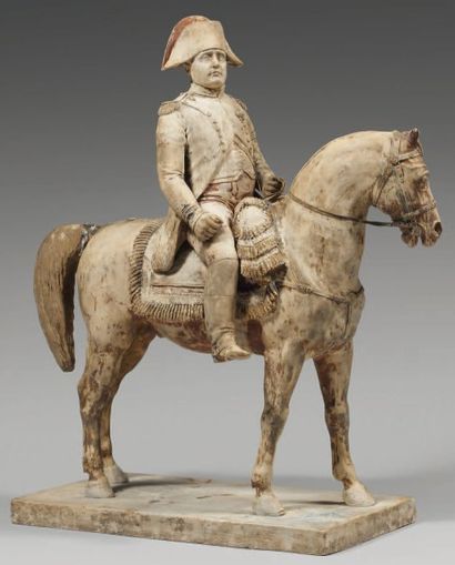 Général A. Duchand, Groupe en plâtre : L'Empereur Napoléon 1er à cheval, signé sur...