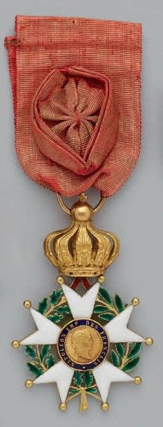 null Croix d'officier de l'ordre de la Légion d'honneur en or émaillée, poinçonnée...