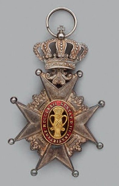 null Croix de chevalier de l'ordre de Vasa entièrement en argent, centres en or émaillés,...