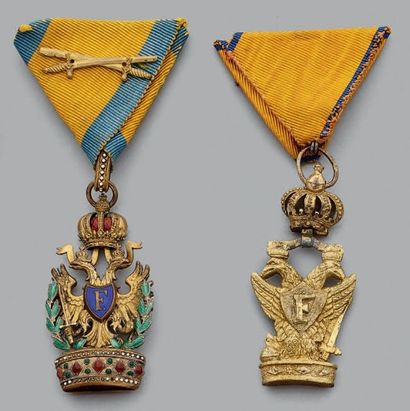 null Croix de chevalier de l'ordre de la Couronne de Fer en bronze doré, émaillée,...