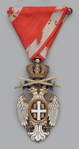 null Croix d'officier de l'ordre de l'Aigle blanc à titre militaire en vermeil émaillée;...