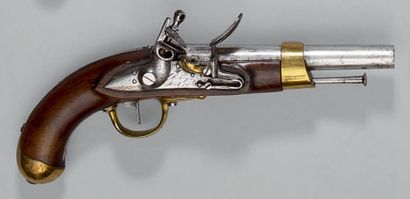null Pistolet de cavalerie modèle an XIII, canon daté: “1810”; platine poinçonnée...