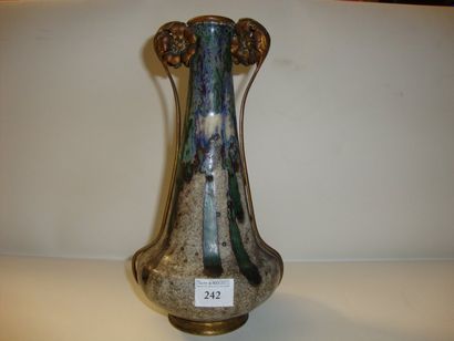 DALPAYRAT Pierre-Adrien (1844-1910) Vase de forme tronconique à base aplatie en grès...