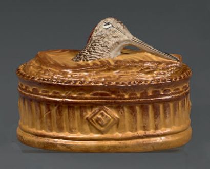 PILIVITE Terrine ovale à la bécasse en porcelaine à feu polychrome
L. 19,5 cm
