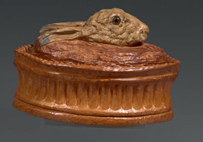 PILIVITE Terrine au lièvre en porcelaine à feu polychrome, modèle n°5
L. 25 cm