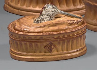 PILIVITE Terrine ovale à la bécasse en porcelaine à feu polychrome
L. 16 cm