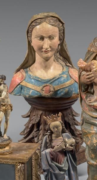 null Important buste d'une sainte femme en pierre sculpté en ronde bosse polychrome...