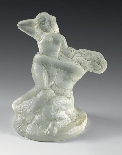 LALIQUE René (1860 - 1945) Statuette «Baiser du faune». Épreuve d'essai en verre...