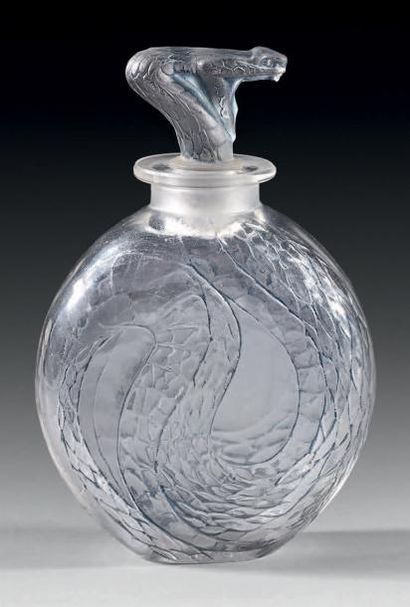 LALIQUE René (1860 - 1945) Flacon «Serpent». Épreuve de tirage industriel réalisée...