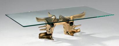 ROMAN Victor (1937 - 1995) Table basse modèle «Chimère de nuit». Épreuve en bronze...